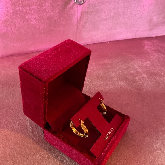 Simply Silver, OS, Gold - Picture 3 of 4